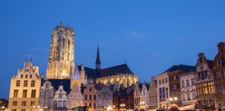 Tham quan phố cổ Mechelen nổi tiếng khi đi tour du lịch Bỉ